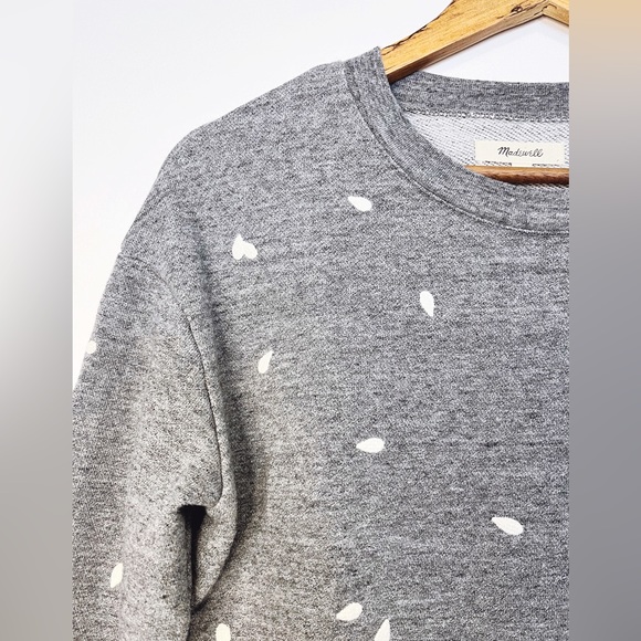 Madewell Sweaters - Madewell Petal Hearts Embroidered Crop Sweatshirt